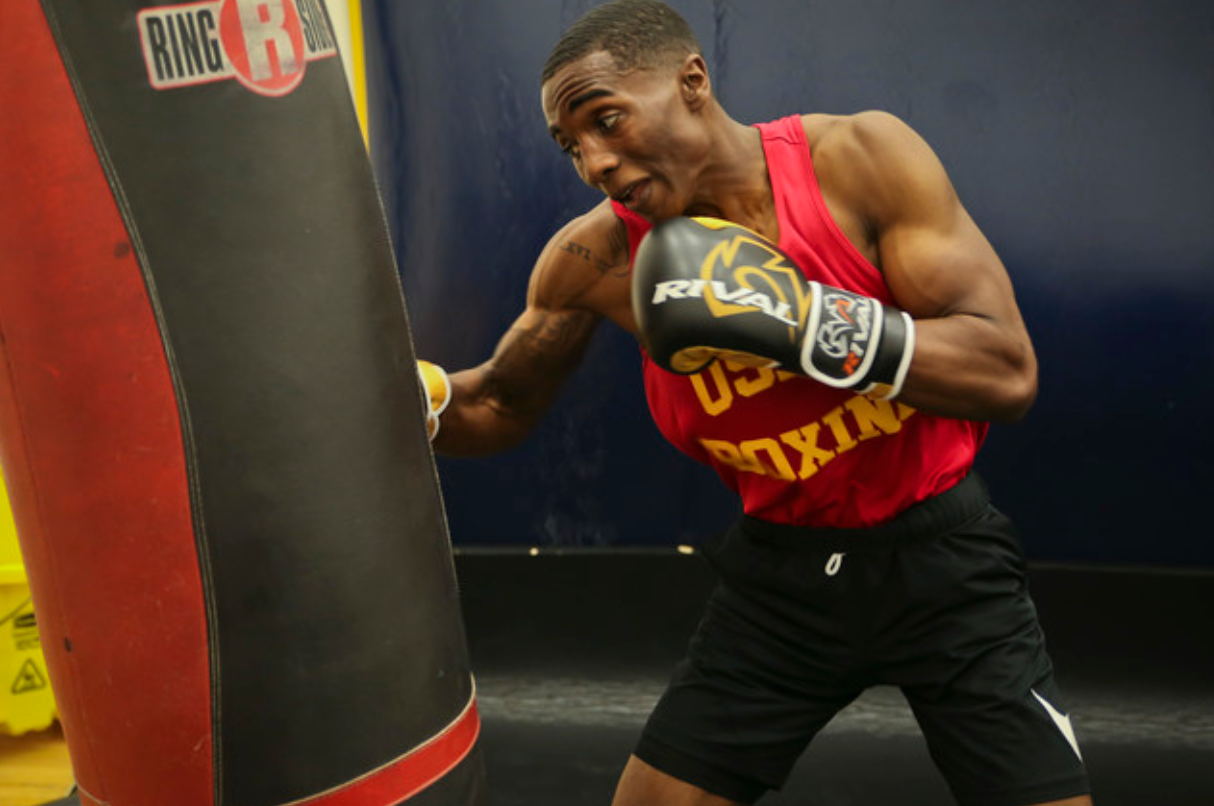 Fighters Represent USMC in Boxing Exhibition