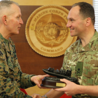 Royal Marine and U.S. Marine Generals Strengthen Rapport at MARFORCOM