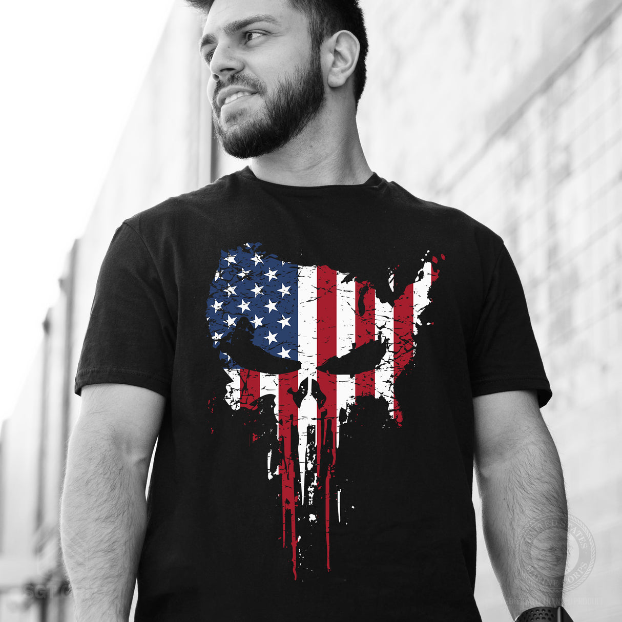 Distressed Skull American Flag T-Shirt - SGT GRIT